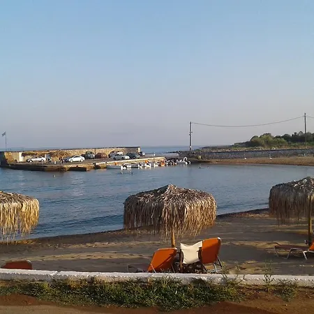Nestor Surf House * Agia Kiriaki (Messinia)
